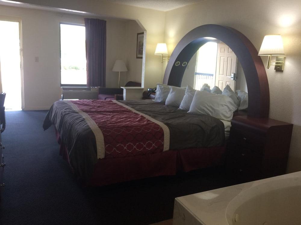 Luxury Inn & Suites Selma Exterior foto