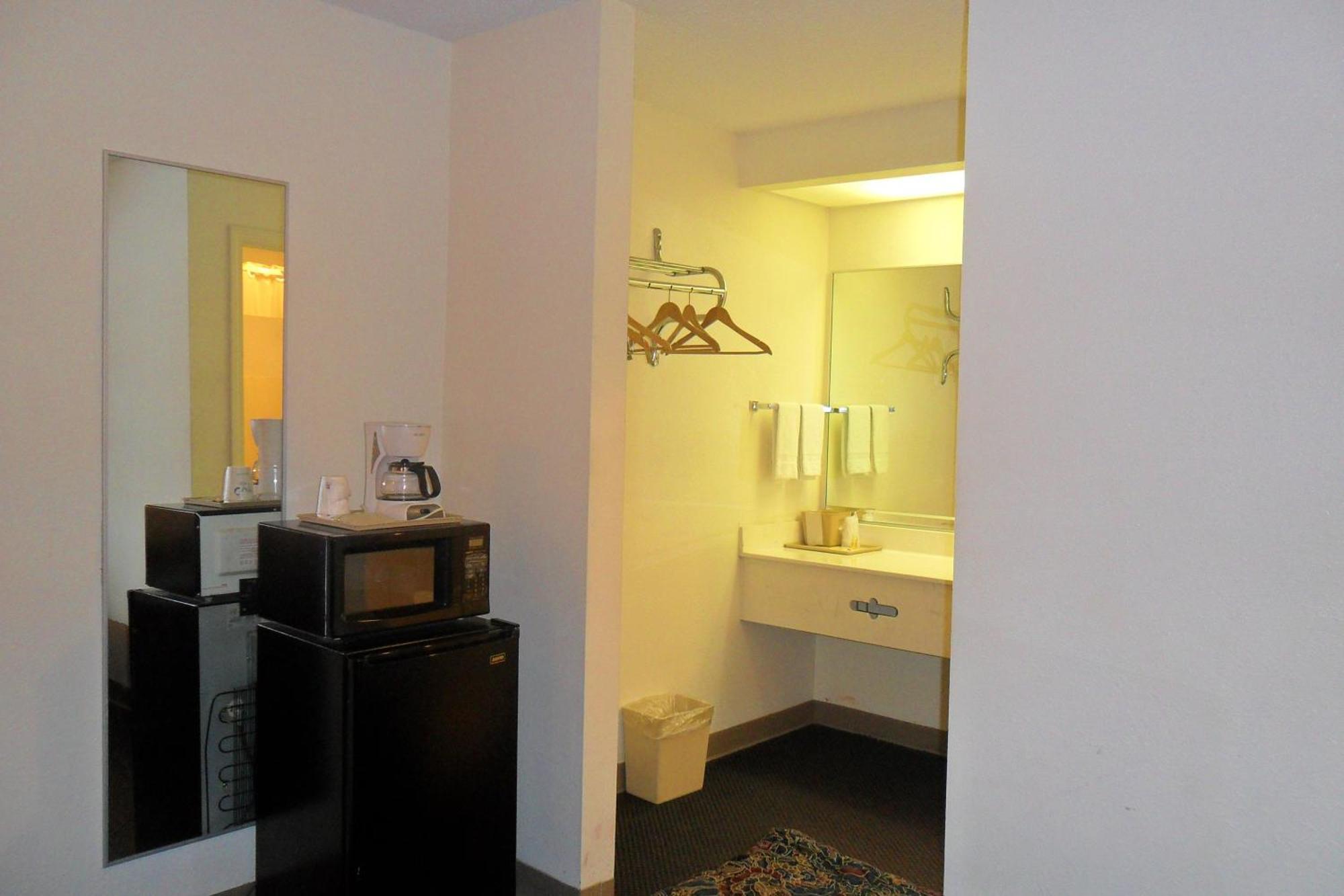 Luxury Inn & Suites Selma Zimmer foto